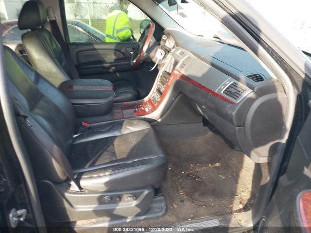 2009 CADILLAC ESCALADE ESV 1GYFK26259R235702 Photo 4
