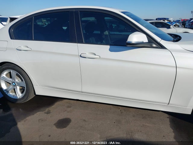 WBA3C1C54EK112827 BMW 328I