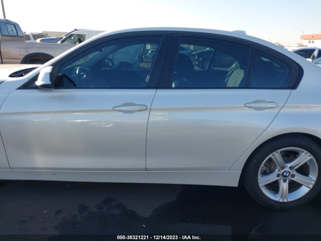 WBA3C1C54EK112827 BMW 328I