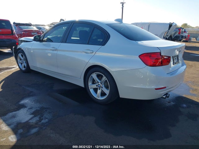 WBA3C1C54EK112827 BMW 328I