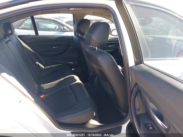 WBA3C1C54EK112827 BMW 328I
