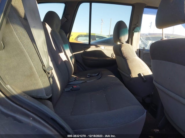 2002 KIA SPORTAGE BASE (A4)/BASE (M5) VIN: KNDJB723325171801