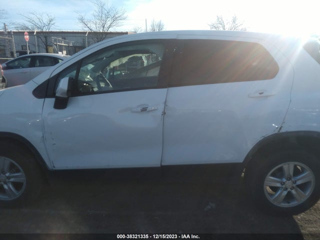 Chevrolet Trax Awd Ls 2022 KL7CJNSMXNB549303 Image 14