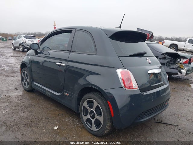 2017 FIAT 500E 3C3CFFGE7HT524135 Photo 2
