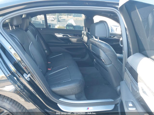 BMW 740I 2022 WBA7T2C00NCJ36807 Image 8