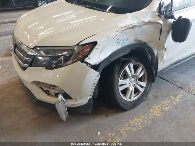 Honda PILOT LX 2018 5FNYF5H18JB011360 Image 6