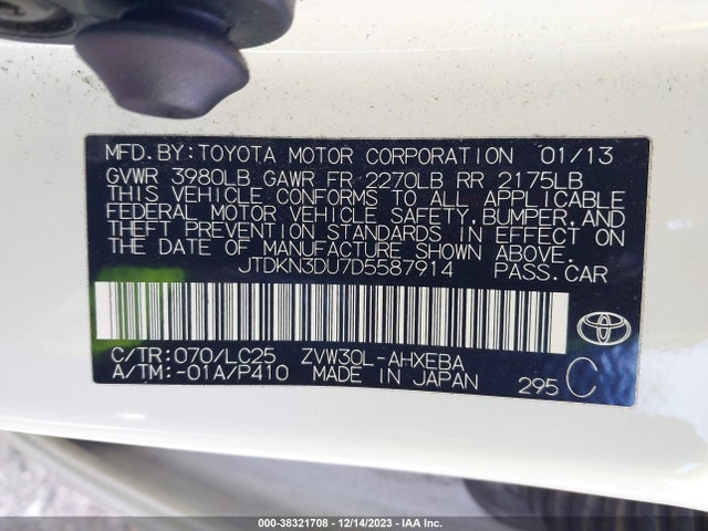 38321708 :رقم المزاد ، JTDKN3DU7D5587914 vin ، 2013 Toyota Prius Three Se مزاد بيع