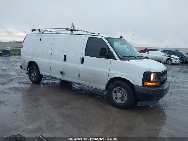 2017 1GCWGBFFXH1104949 main image