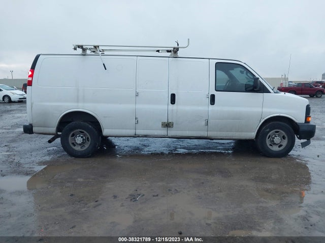 Chevrolet Express 2500 Work Van 2017 1GCWGBFFXH1104949 Image 14