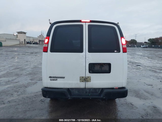 Chevrolet Express 2500 Work Van 2017 1GCWGBFFXH1104949 Image 17