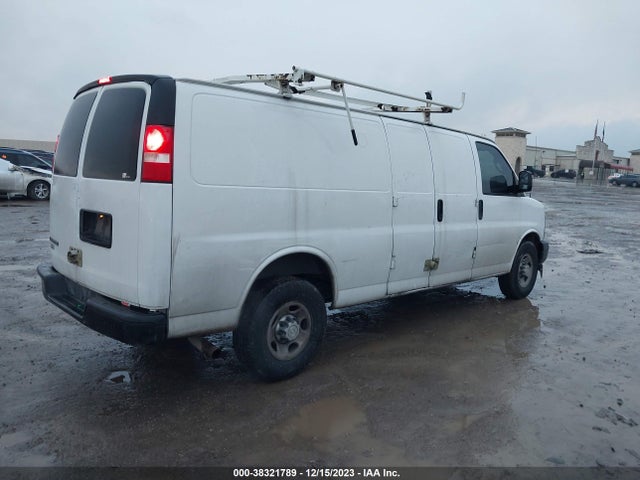 Chevrolet Express 2500 Work Van 2017 1GCWGBFFXH1104949 Image 4