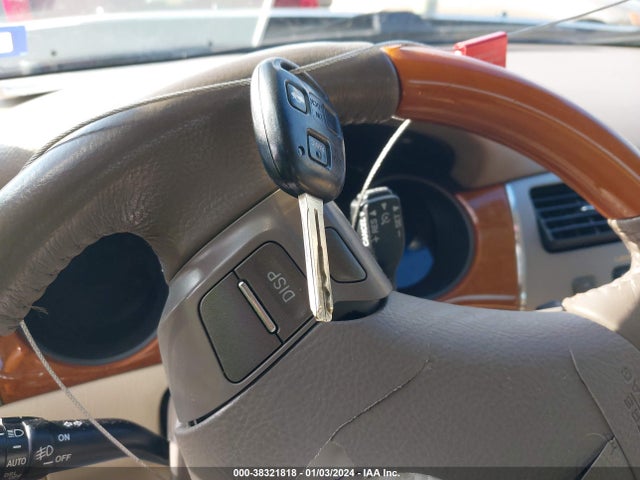 2005 LEXUS ES 330 VIN: JTHBA30G655083995
