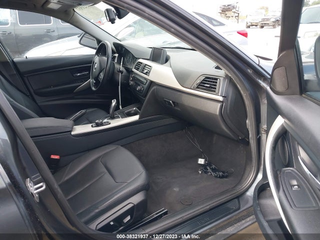 BMW 320i 2015 WBA3B1G57FNT02781 Image 5