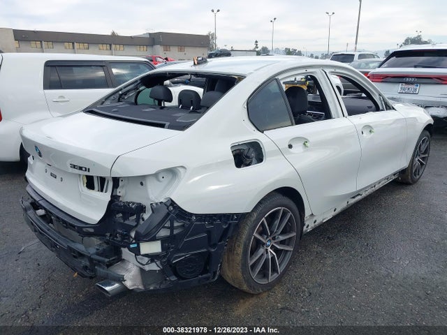 BMW 330I 2021 WBA5R1C05MFK99143 Image 4