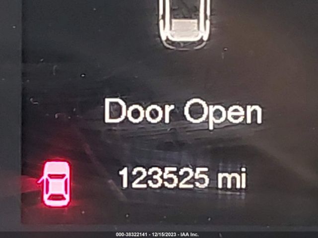 1C4PJLABXFW663160 Jeep Cherokee Sport