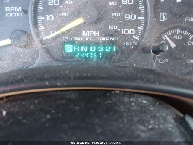 2000 CHEVROLET SILVERADO 1500 LS VIN: 2GCEC19TXY1355967