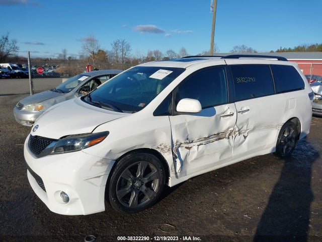 2017 TOYOTA SIENNA SE PREMIUM 8 PASSENGER VIN: 5TDXZ3DC1HS890351