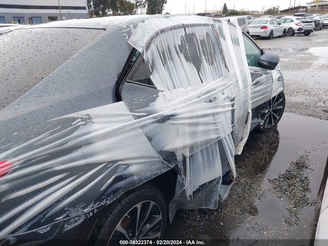 Продажа на аукционе авто 2017 Toyota Corolla Se, vin: 2T1BURHE5HC864870, номер лота: 38322374