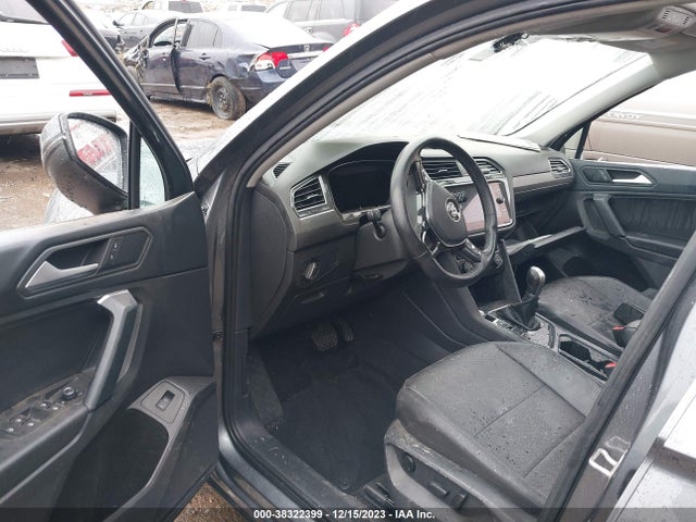 2019 VOLKSWAGEN TIGUAN 2.0T SE/2.0T SEL/2.0T SEL R-LINE/2.0T SEL R-LINE BLACK VIN: 3VV3B7AX9KM006392