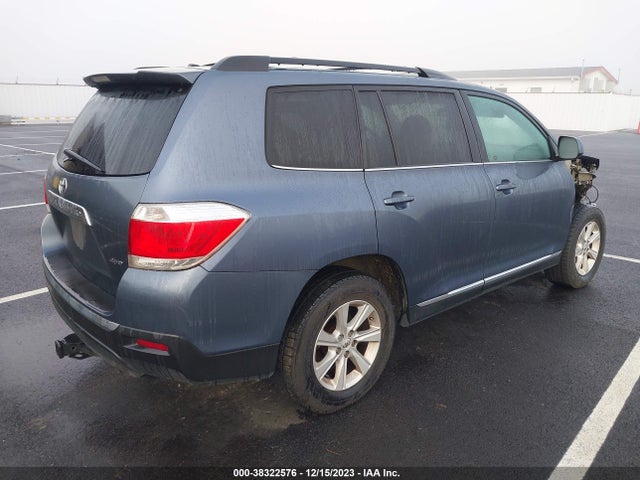 2012 TOYOTA HIGHLANDER BASE V6 VIN: 5TDBK3EH2CS095309