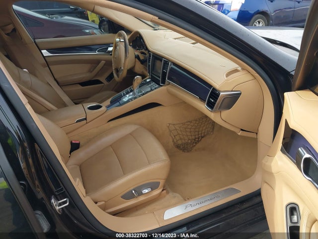 2011 PORSCHE PANAMERA WP0AA2A7XBL010674 Photo 4