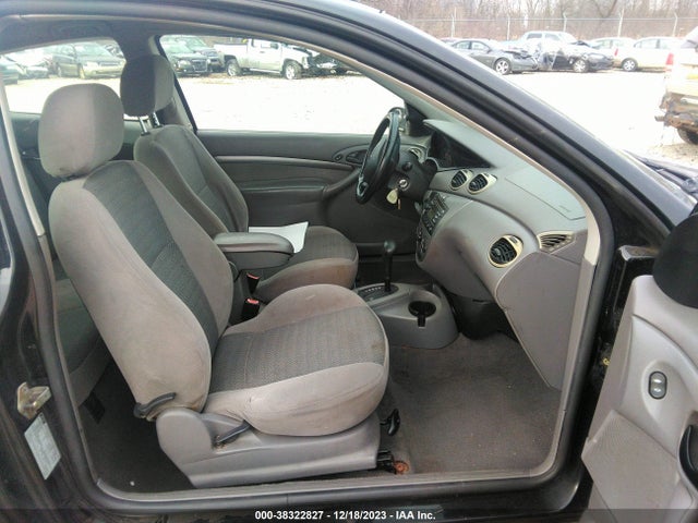 2001 FORD FOCUS ZX3 VIN: 3FAFP31381R252201
