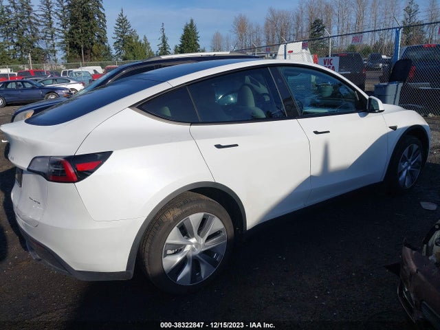2023 TESLA MODEL Y 7SAYGDEE0PF850784 Photo 3