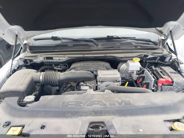 RAM 1500 Laramie  4x4 5'7 Box 2019 1C6SRFJT5KN615764 Image 10