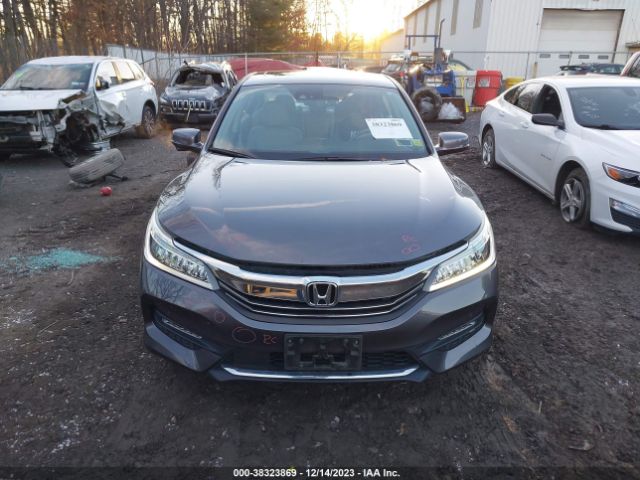 1HGCR3F9XHA014036 Honda Accord Touring V6