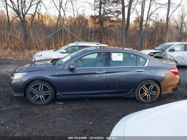 1HGCR3F9XHA014036 Honda Accord Touring V6