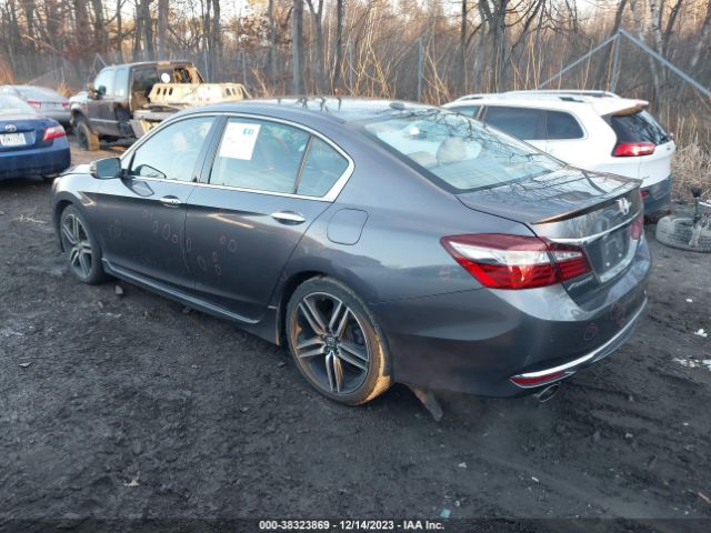 1HGCR3F9XHA014036 Honda Accord Touring V6