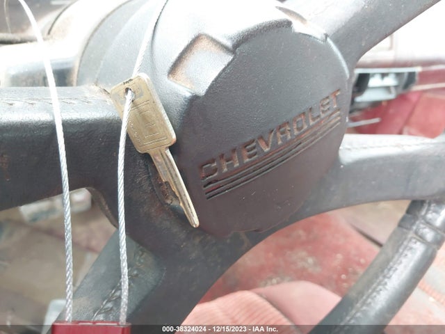 1994 CHEVROLET GMT-400 C1500 VIN: 2GCEC19K3R1263656