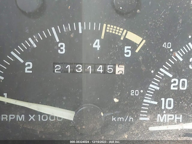 1994 CHEVROLET GMT-400 C1500 VIN: 2GCEC19K3R1263656