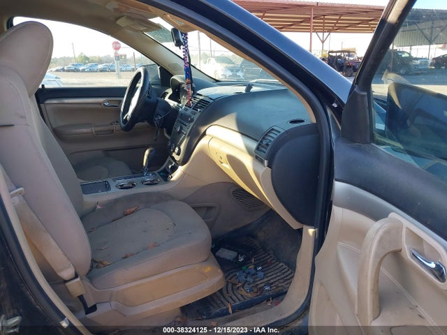 2010 SATURN OUTLOOK XE VIN: 5GZLRTED6AJ189361