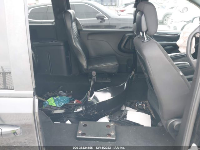 2C4RDGBG8JR152677 Dodge Grand Caravan Se Plus