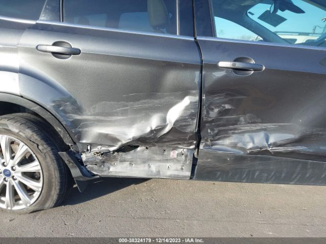 2017 FORD ESCAPE 1FMCU9J99HUC13581 Photo 5