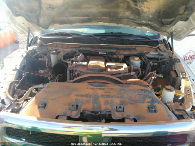 2017 RAM 2500 3C6UR5HL4HG670748 Photo 9