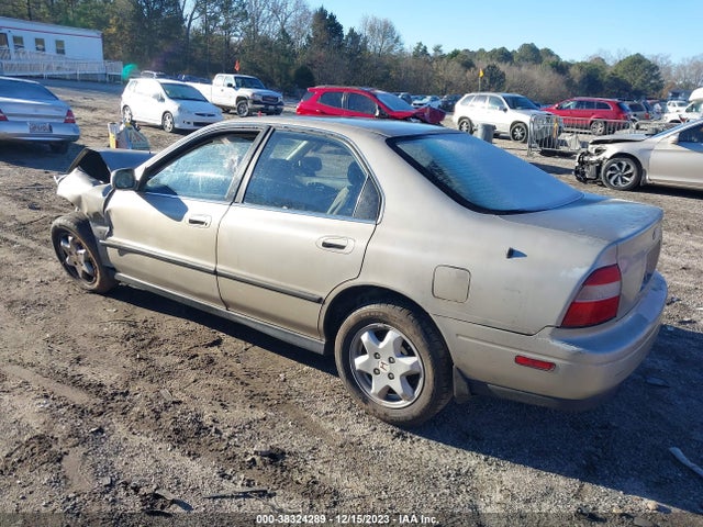 1995 HONDA ACCORD LX VIN: JHMCD5630SC025898