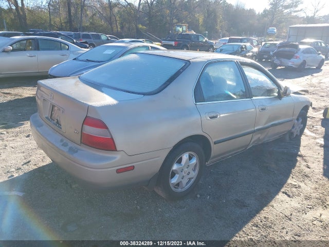 1995 HONDA ACCORD LX VIN: JHMCD5630SC025898