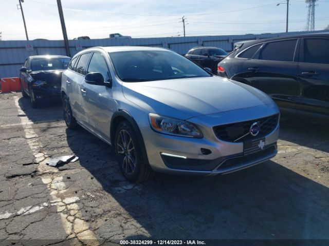 Продаж на аукціоні авто 2016 Volvo V60 Cross Country T5, vin: YV4612HKXG1003384, номер лоту: 38324299