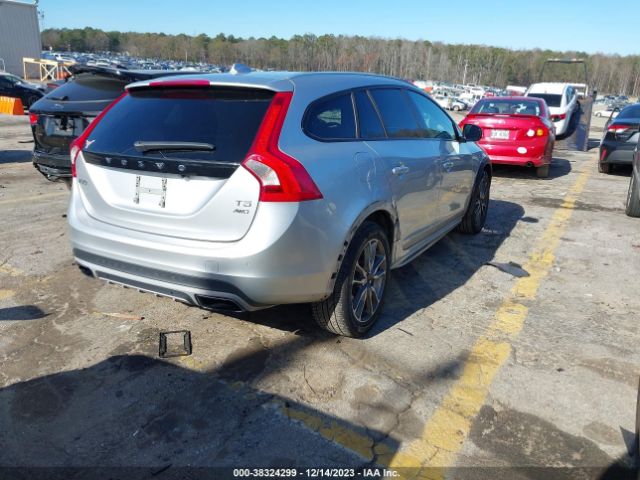 YV4612HKXG1003384 Volvo V60 Cross Country T5