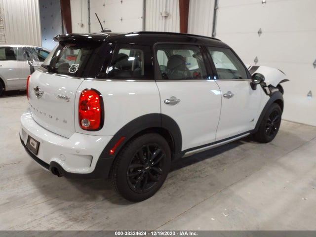 2016 MINI COUNTRYMAN WMWZC5C50GWU21188 Photo 3