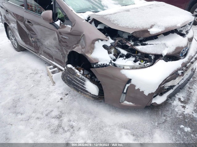 2017 TOYOTA PRIUS V THREE VIN: JTDZN3EU3HJ063069