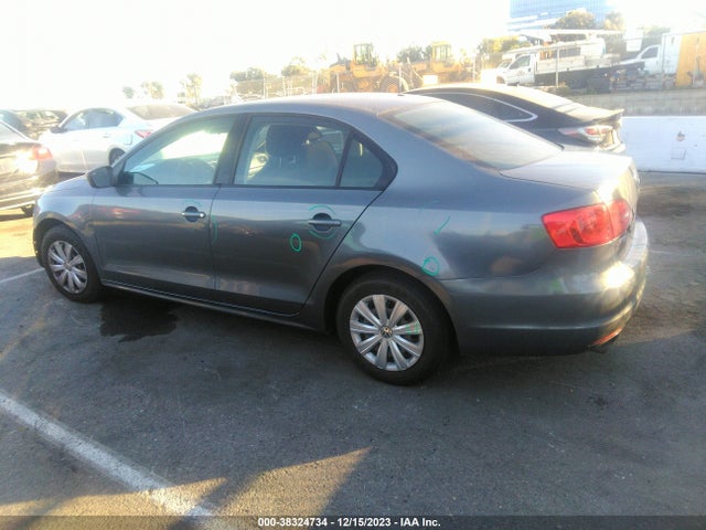 3VW2K7AJXEM431031 Volkswagen Jetta 2.0l S