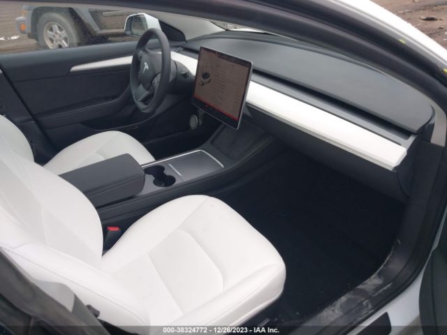 2023 TESLA MODEL 3 5YJ3E1EA3PF518640 Photo 4