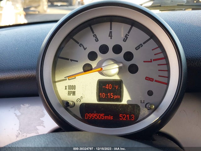 2010 MINI COOPER WMWMF3C52ATZ23621 Photo 6