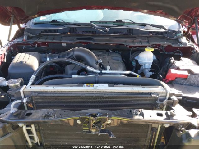 1C6RR7FT7JS218876 RAM 1500 Tradesman Quad Cab 4x4 6'4 Box
