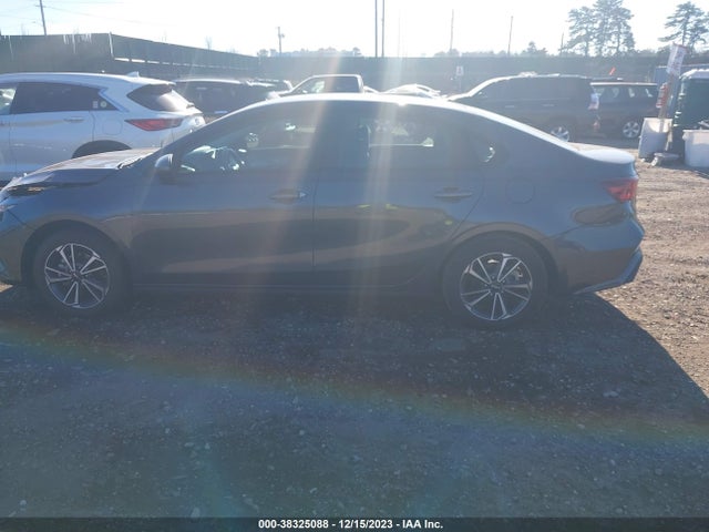 2023 KIA FORTE LXS VIN: 3KPF24AD2PE587686