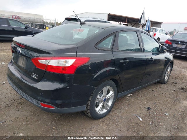 2014 FORD FOCUS SE VIN: 1FADP3F24EL266205