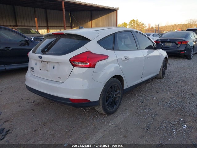 Ford FOCUS SE 2017 1FADP3K2XHL248012 Image 4